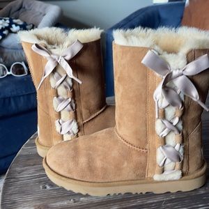 Cute girly UGG boots-  Chestnut in color